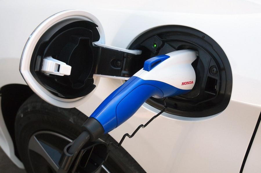  Honda Accord Plug-In Hybrid 2014 года  (фото 103 из 109)